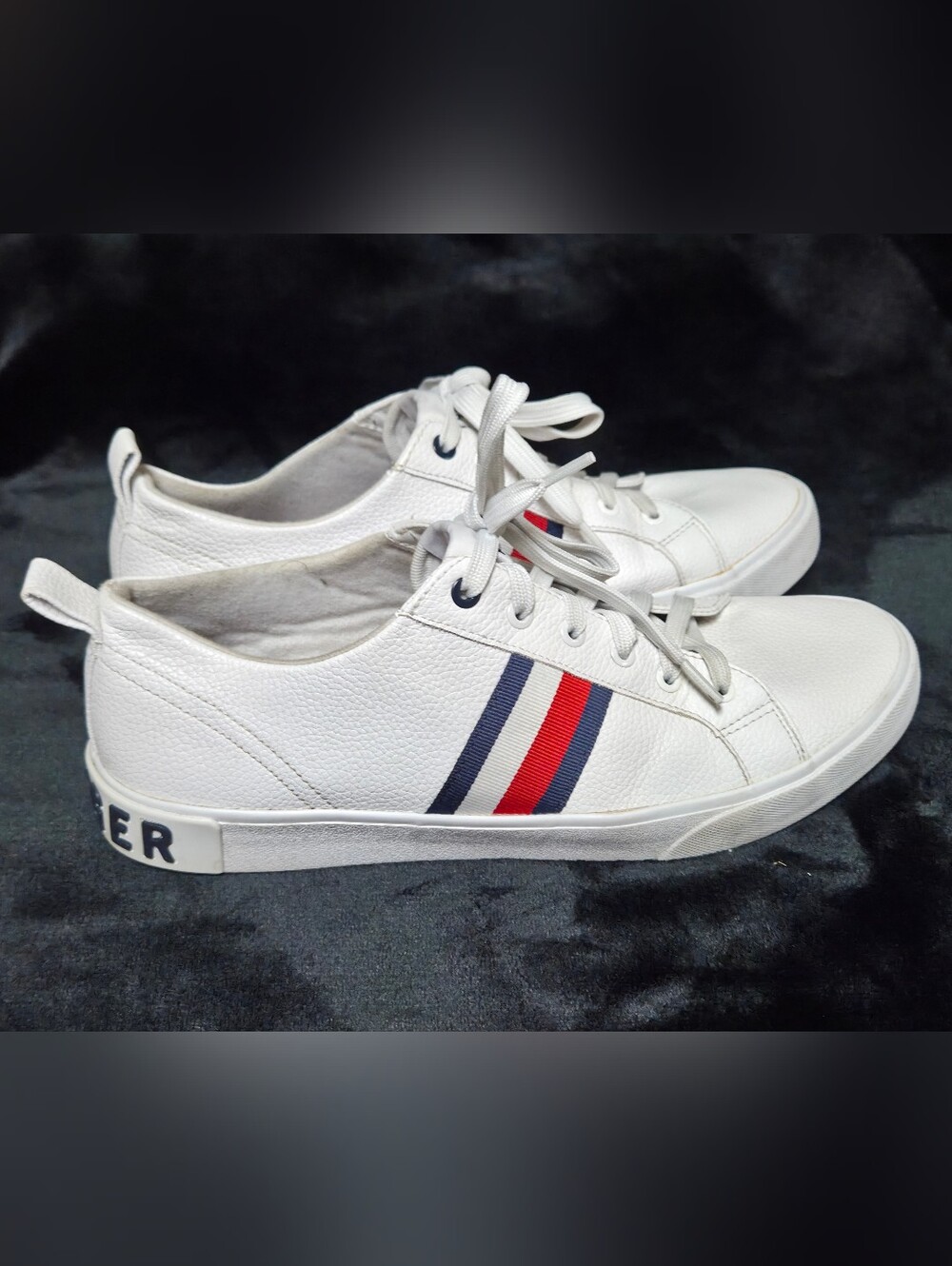 Men's Tommy Hilfiger Low-Top Sneakers with Red & Blue Stripe